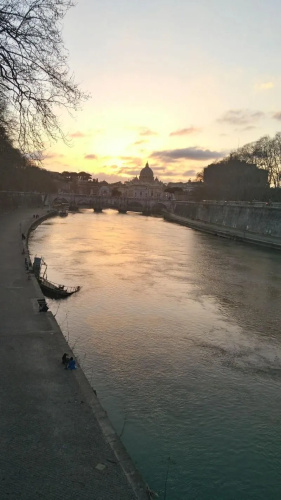 Vatican Comfort Suites