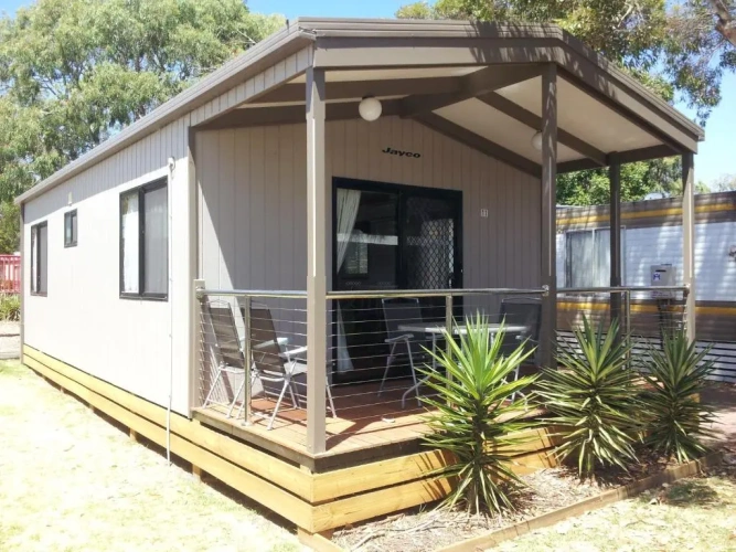 2 Bedrooms Villa