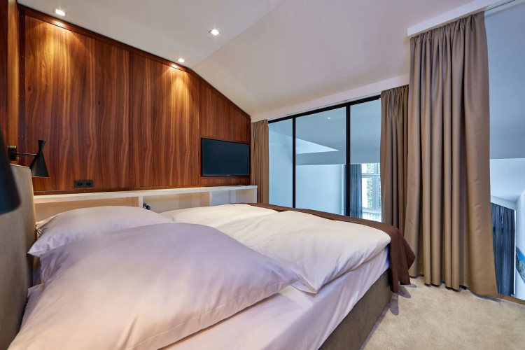 Hotel am Badersee