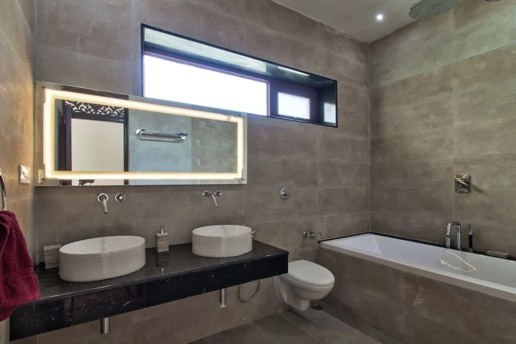 Grand Double Villa