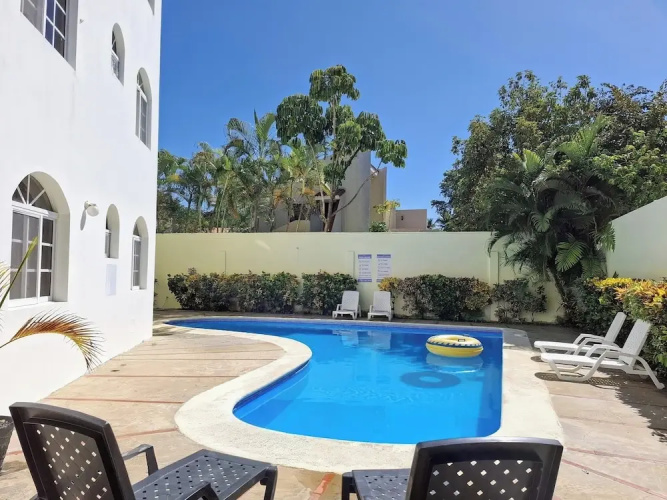 Costambar Beachside Apartment With Pool