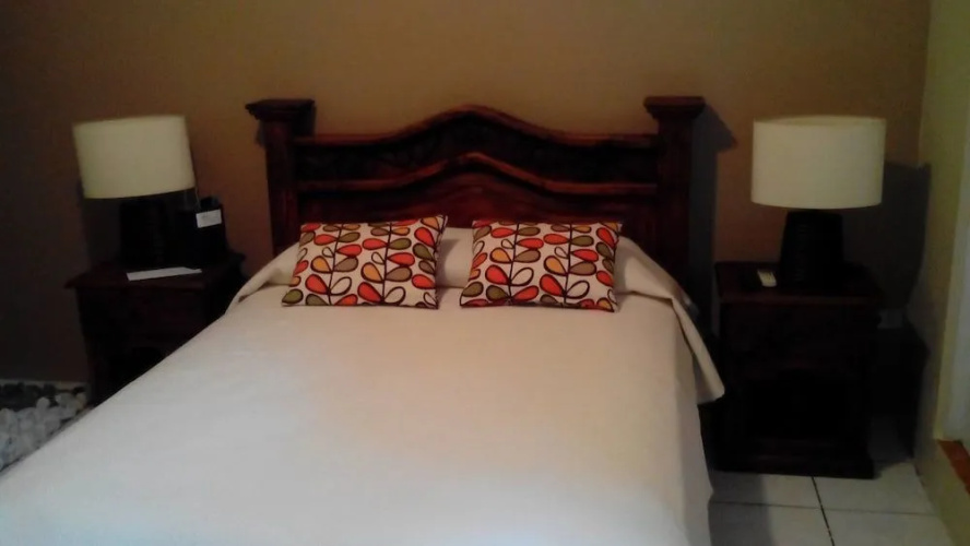 1915 Inn & Suites