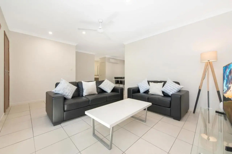 3 bedroom central home