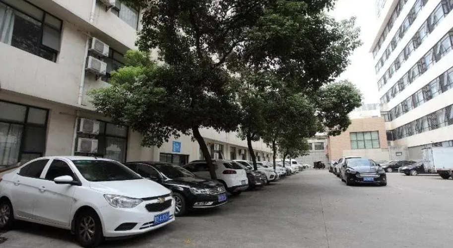 Yunqi Hotel
