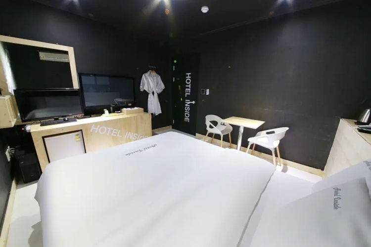 Suwon Hotel Inside