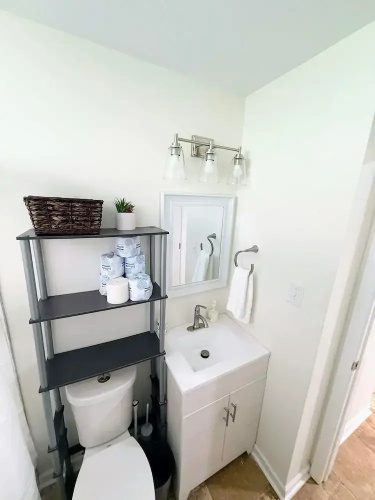 Renovated 2 Bedroom in Durham Superhost