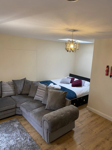 Luxurious Luton Town Centre Studio Apartment