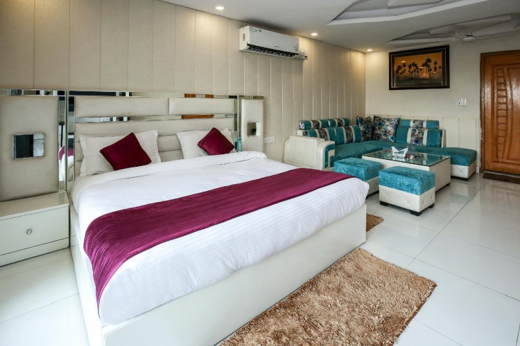 Deluxe Double room
