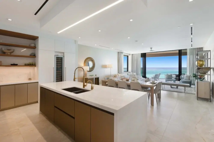 Beachfront 3 Bedroom Luxury Residence