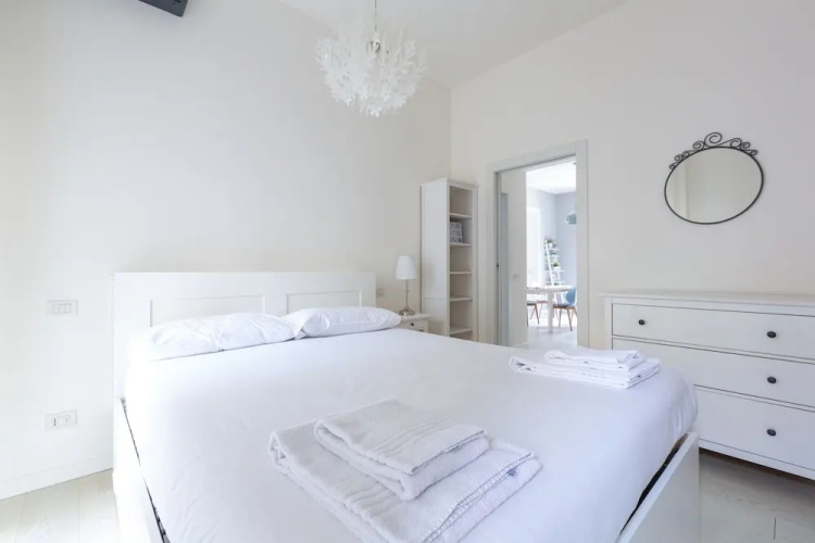 Porta Volta Bright and Roomy Flat