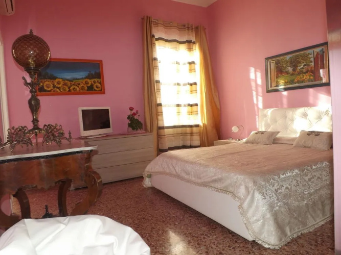 Dragonfly Rooms