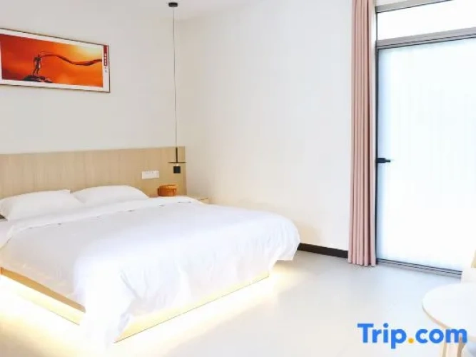 Standard Double room with courtyard view