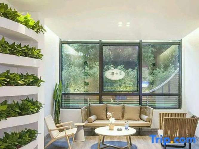 Beihai Letu Haiju Vacation Apartment