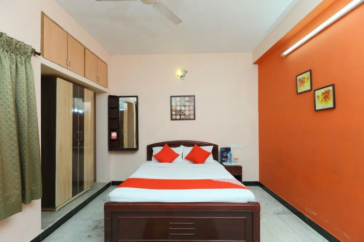 OYO 20006 SilverKey T Nagar