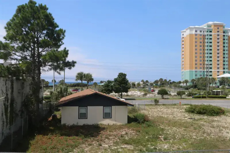 Brookenz Beach Home