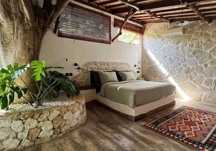Roots Tree House