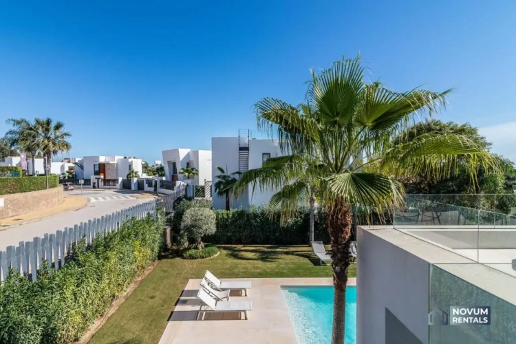 Deluxe Villa