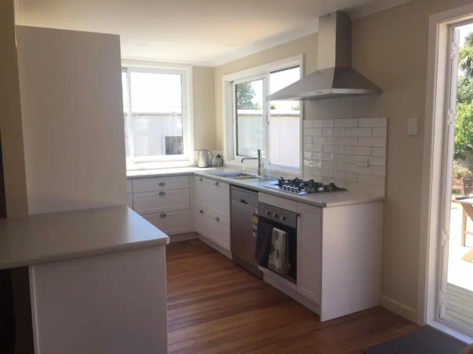 3 Bedrooms Cottage