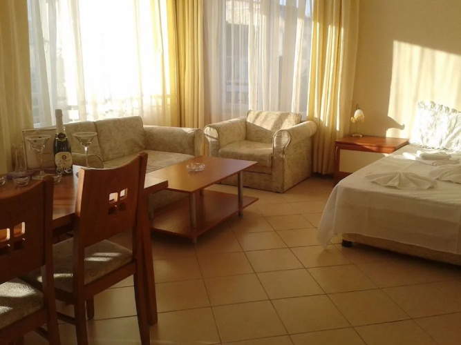 Megas Apartments