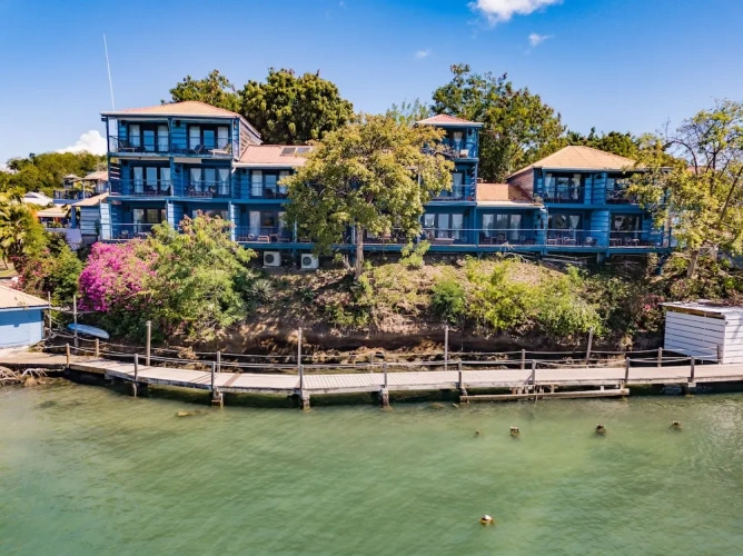 Suite with water view
