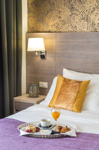 Hotel MondoOver view