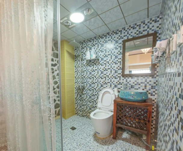 Colorful Flower Guesthouse
