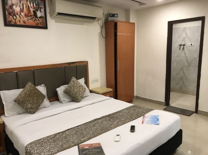 Hotel R Continental