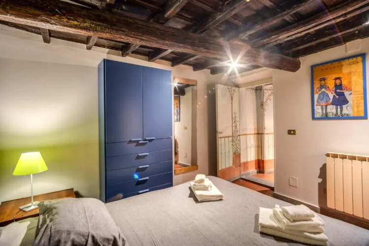 Cartari Apartment