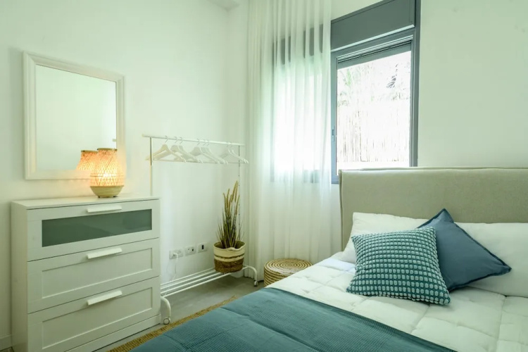 Spacious 3BR Apt w Garden Ramat Hasharon