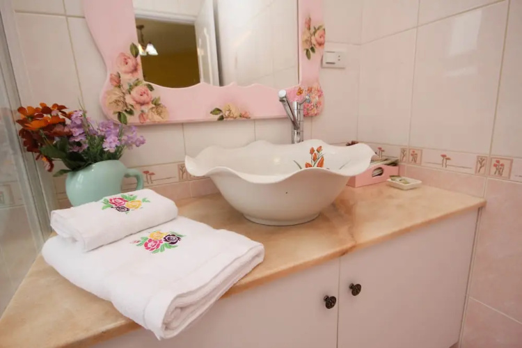 Decoupage Bed and Breakfast