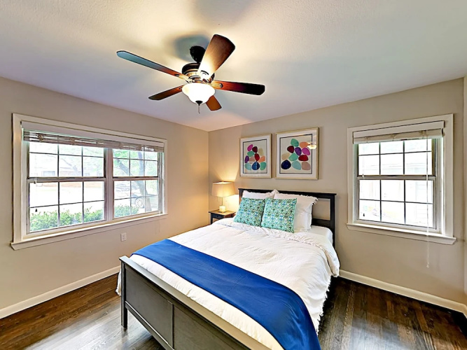 3BR 2BA Remodeled Rosedale House by RedAwning