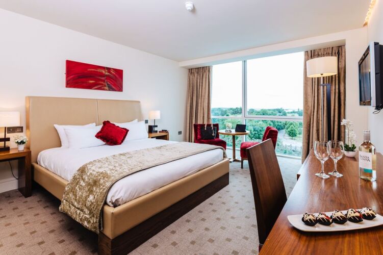 Hodson Bay HotelOver view