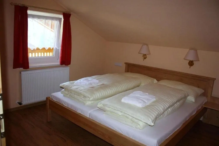 3 Bedrooms Apartment