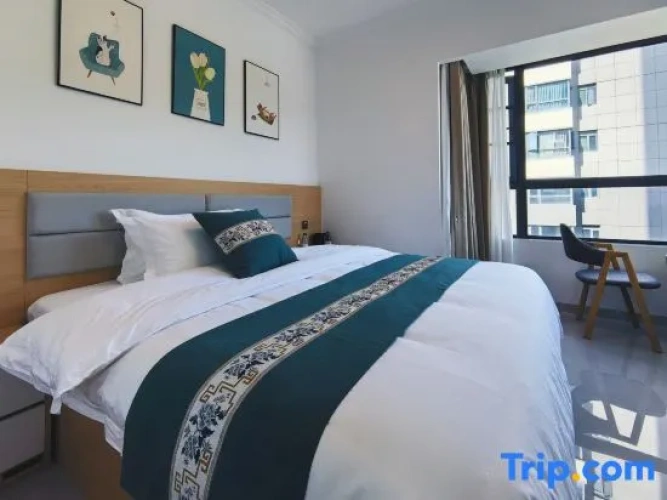 5 Bedrooms Luxury Suite
