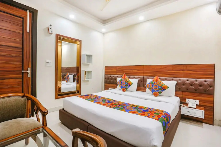 Fabhotel Gold Inn
