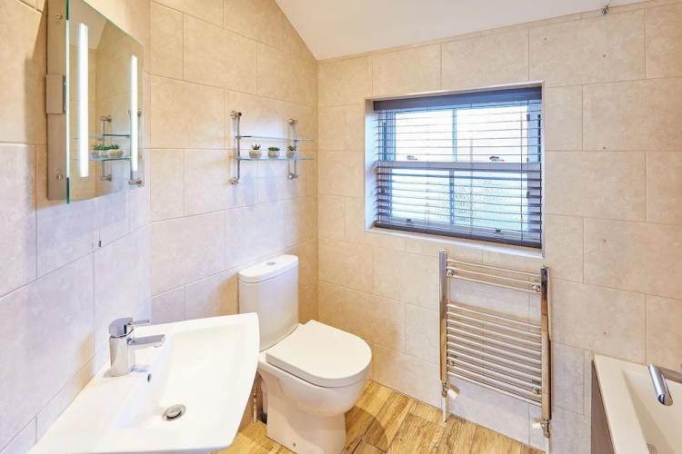Host Stay Holmedene