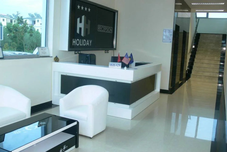 Hotel Holiday Velipoje
