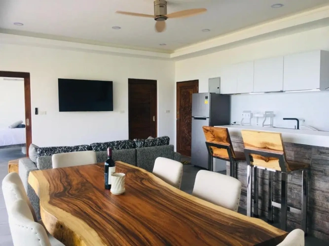 2 Bedrooms Villa