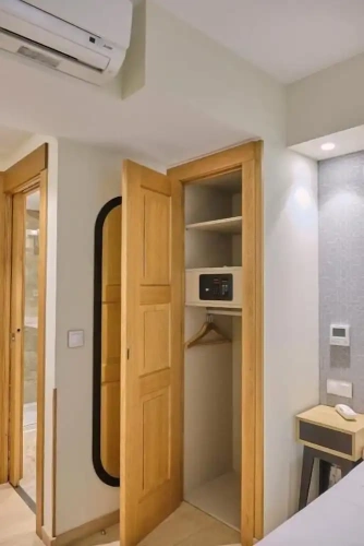 Standard Double room with city view