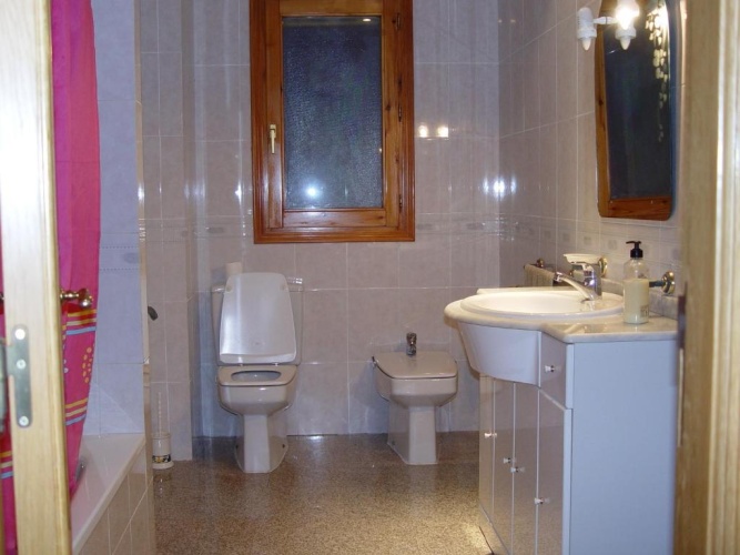 3 Bedrooms Apartment with balcony