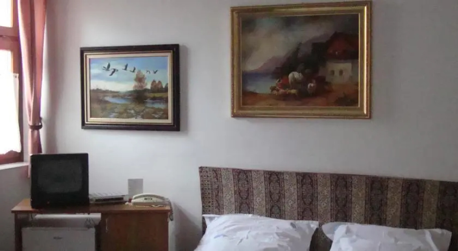 Hotel Lvai