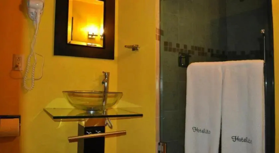 El Hotelito