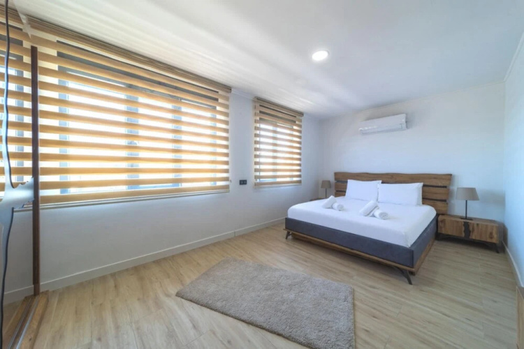 Lovely Duplex Flat Near Beach in Muratpasa