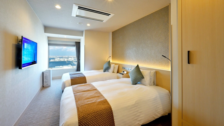Superior Twin room with bay view