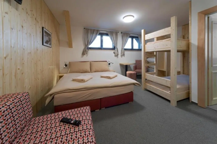 Standard Quadruple room