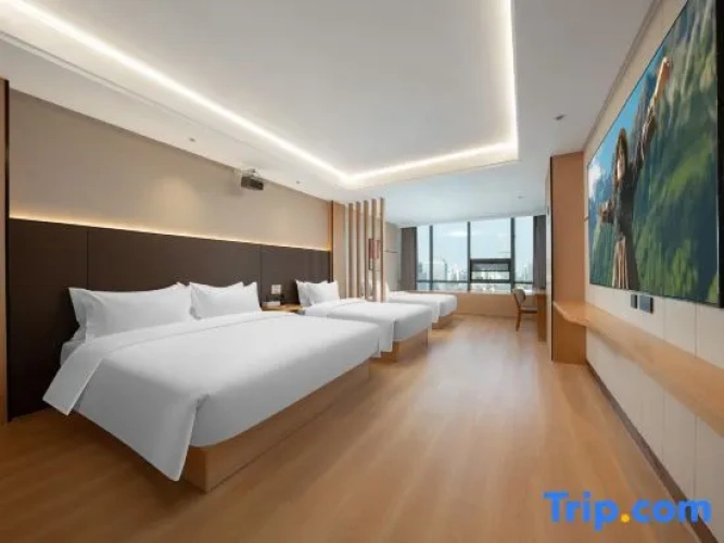 Deluxe Family Suite