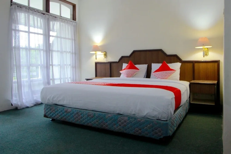 Deluxe Suite with balcony