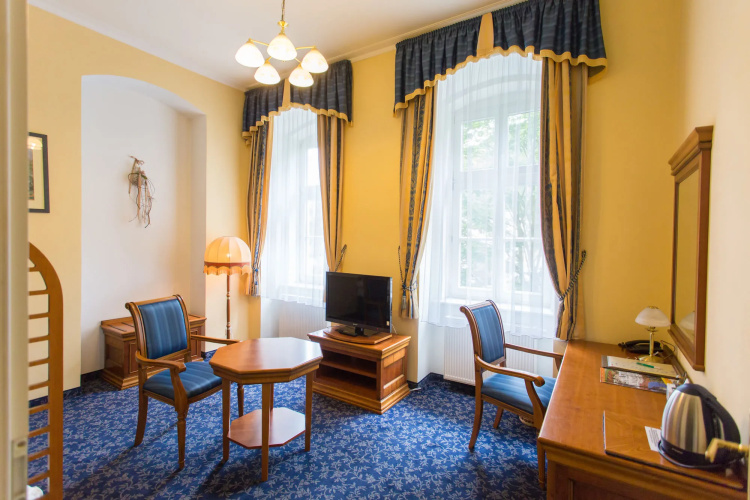 Ontario Hotel Garni