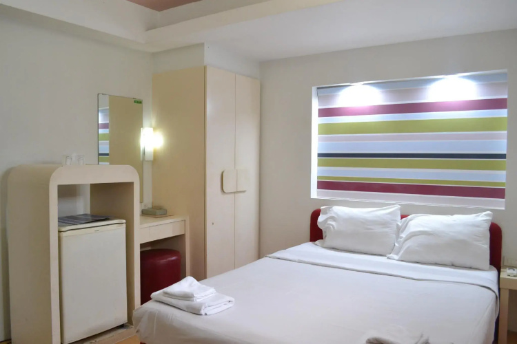 Bangsaen Villa Hotel (SHA Extra Plus)
