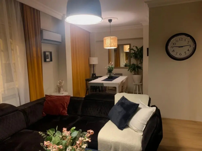 Central and Convenient Flat in Sisli